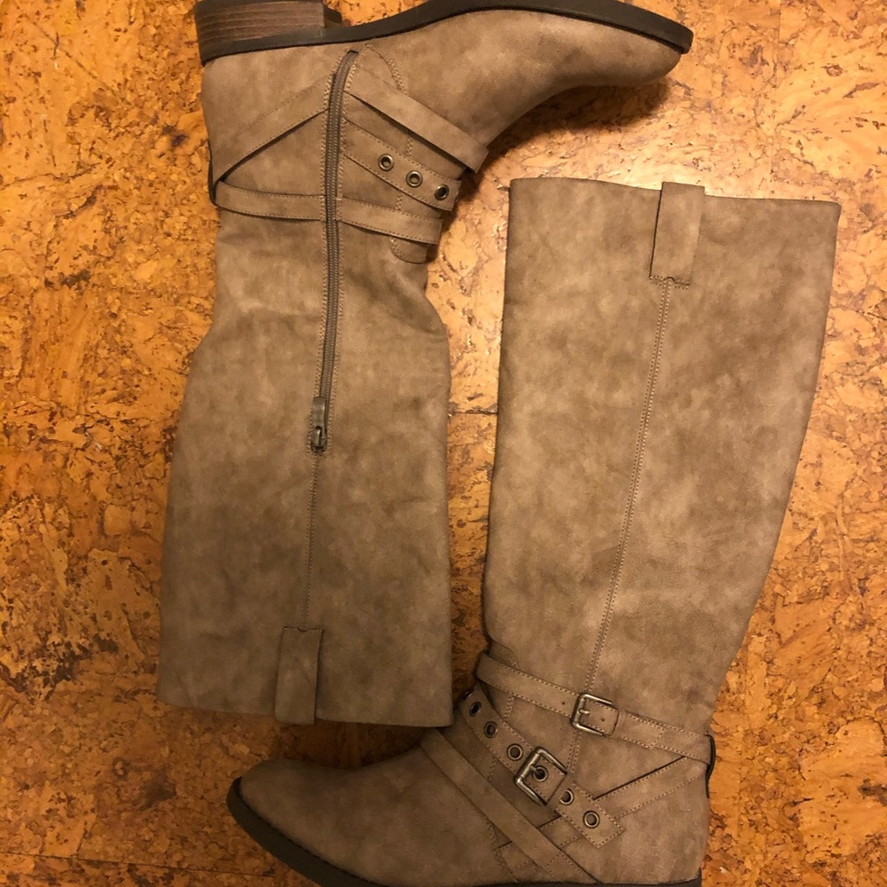 Tall women’s boot